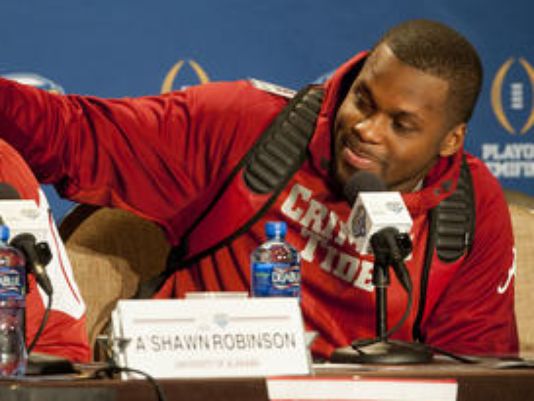 Reggie Ragland The (smiling) Face Of Tide's Defense