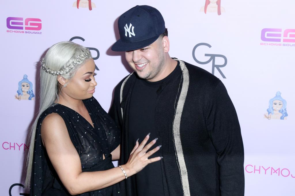 Rob Kardashian Noticeably Absent From Blac Chyna's Family Photo - In