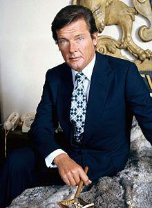 Roger Moore - Wikipedia