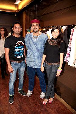 Salman Ahmad - Wikipedia