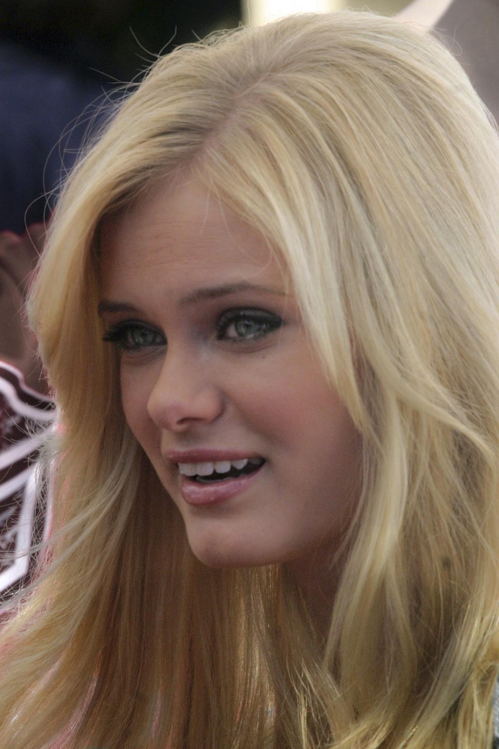 Sara Paxton - Wikipedia, The Free Encyclopedia