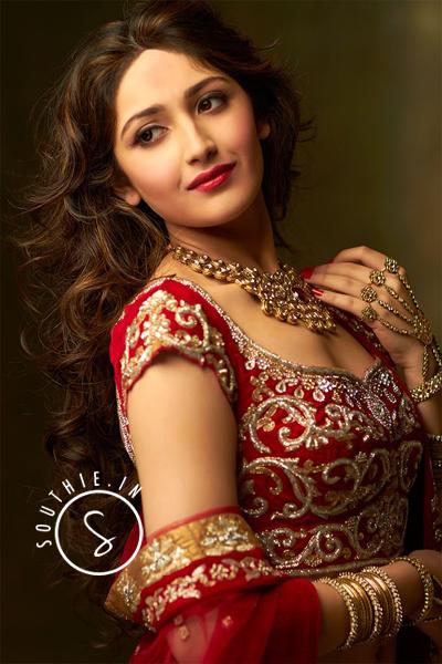 Sayesha Saigal Beautiful HD 2015 Latest Photoshoot. - Southie