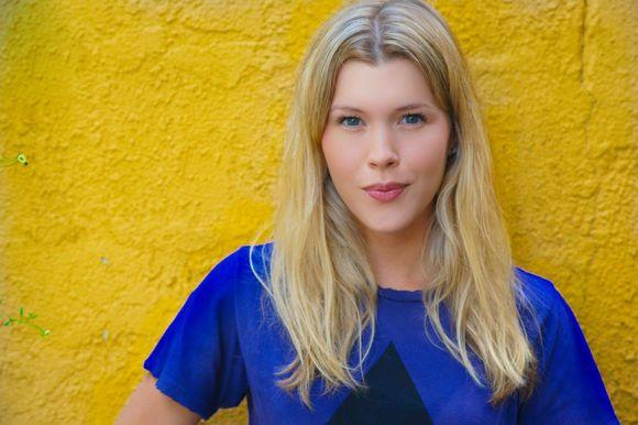 Sharon Hinnendael On Pinterest   Models, Machine Head And Anatomy