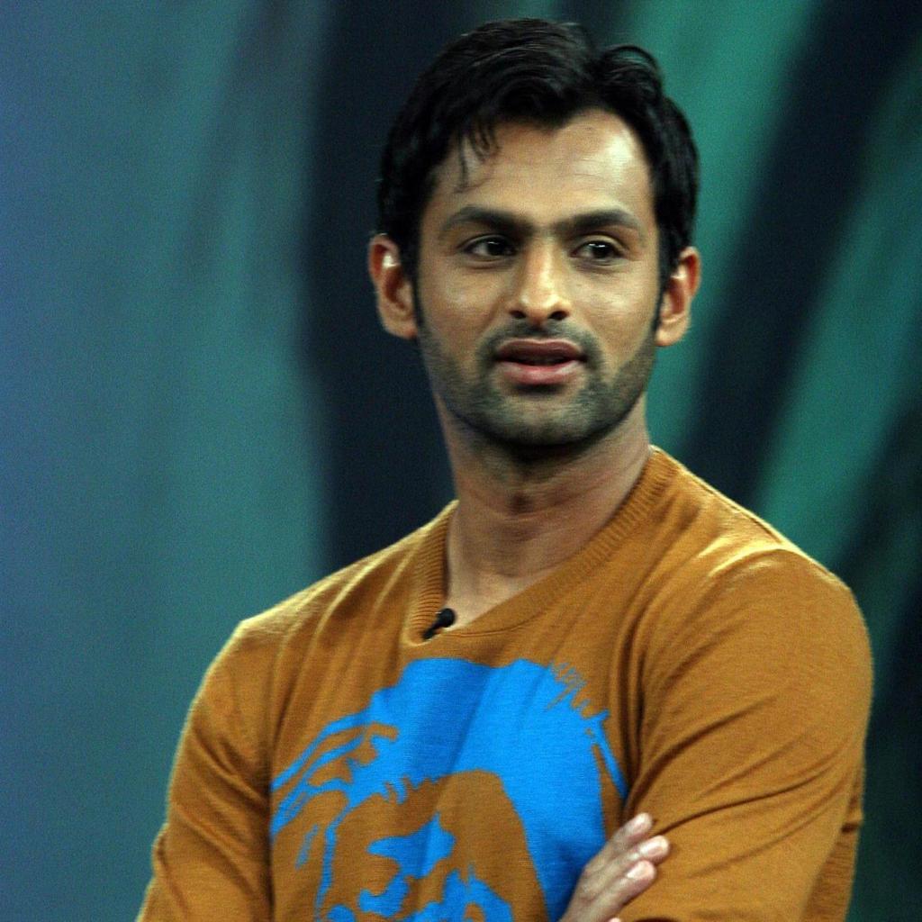 Shoaib Malik Pictures To Pin On Pinterest - PinsDaddy