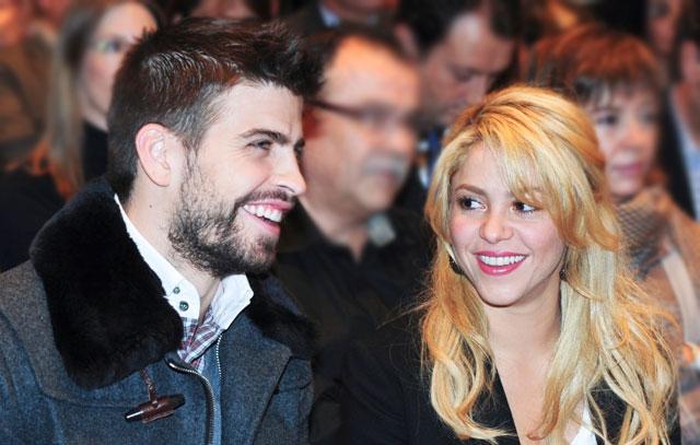 Spotted: Shakira And Gerard In Their Audi Q7   Celebrity Cars Blog