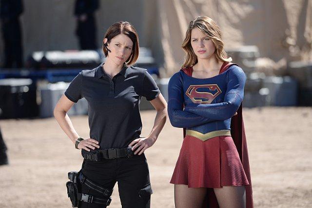 Still of Chyler Leigh and Melissa Benoist in Supergirl (2015