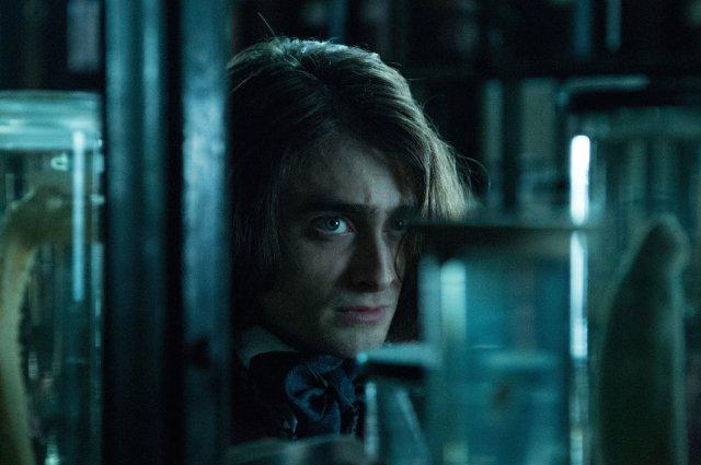 Still of Daniel Radcliffe in Victor Frankenstein (2015)