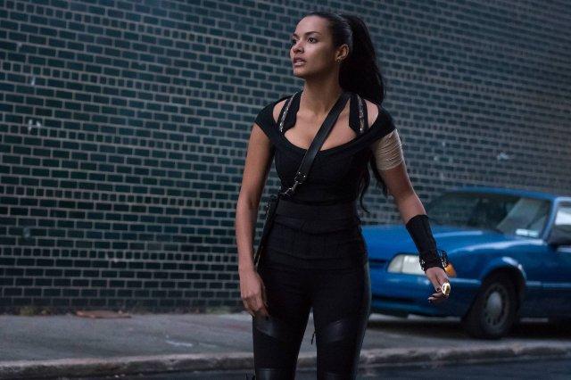 Still of Jessica Lucas in Gotham (2014)