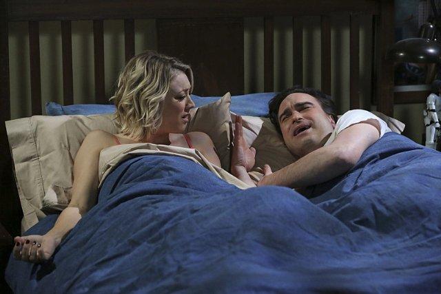 Still of Kaley Cuoco and Johnny Galecki in The Big Bang Theo