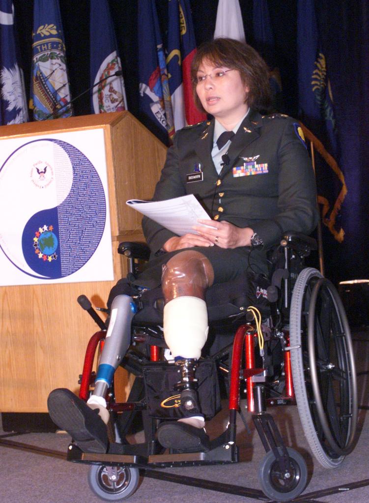 Tammy Duckworth - Wikipedia