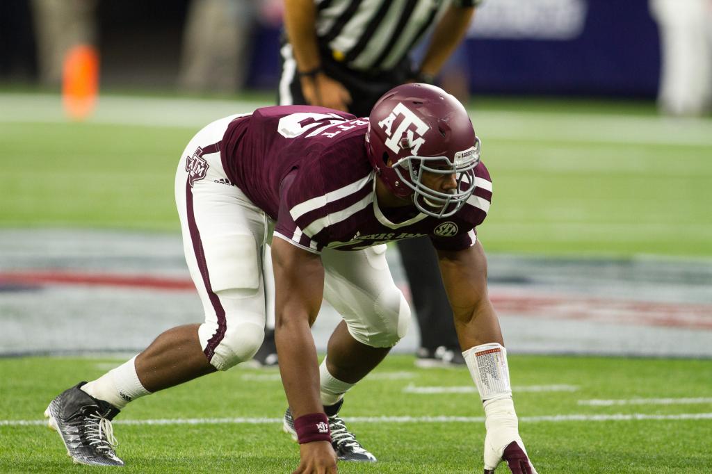 Texas A&M University Athletics - Myles Garrett - 2015