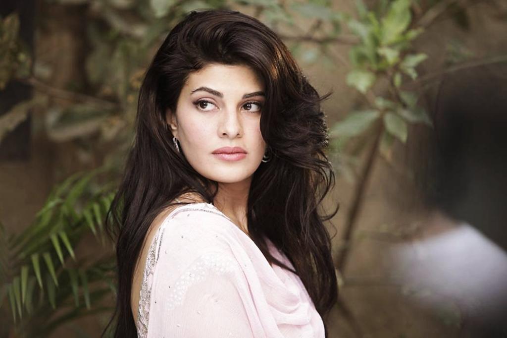 Top 50 Images Of Beautiful Jacqueline Fernandez Wallpapers Photos