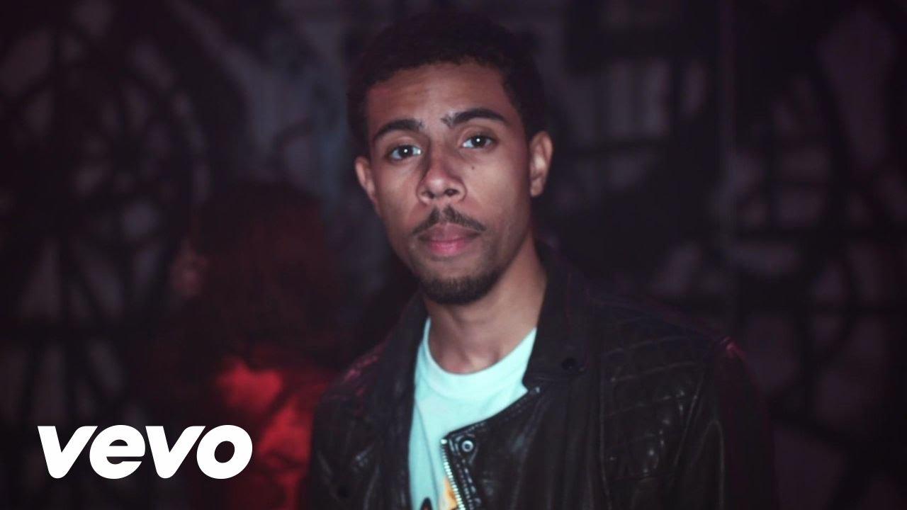 Vic Mensa - Down On My Luck - YouTube