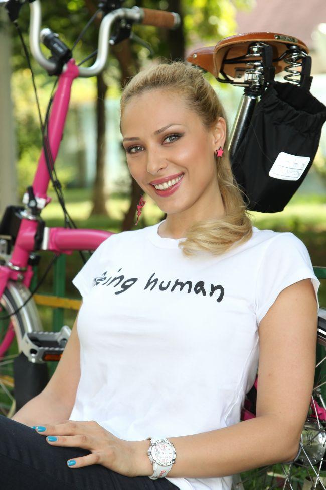 We Don't Know If Salman Khan Is Engaged But Who Is Iulia