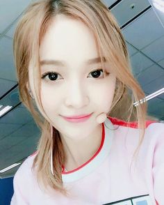 Xuan Yi                Cosmic Girls <WJSN>   Pinterest