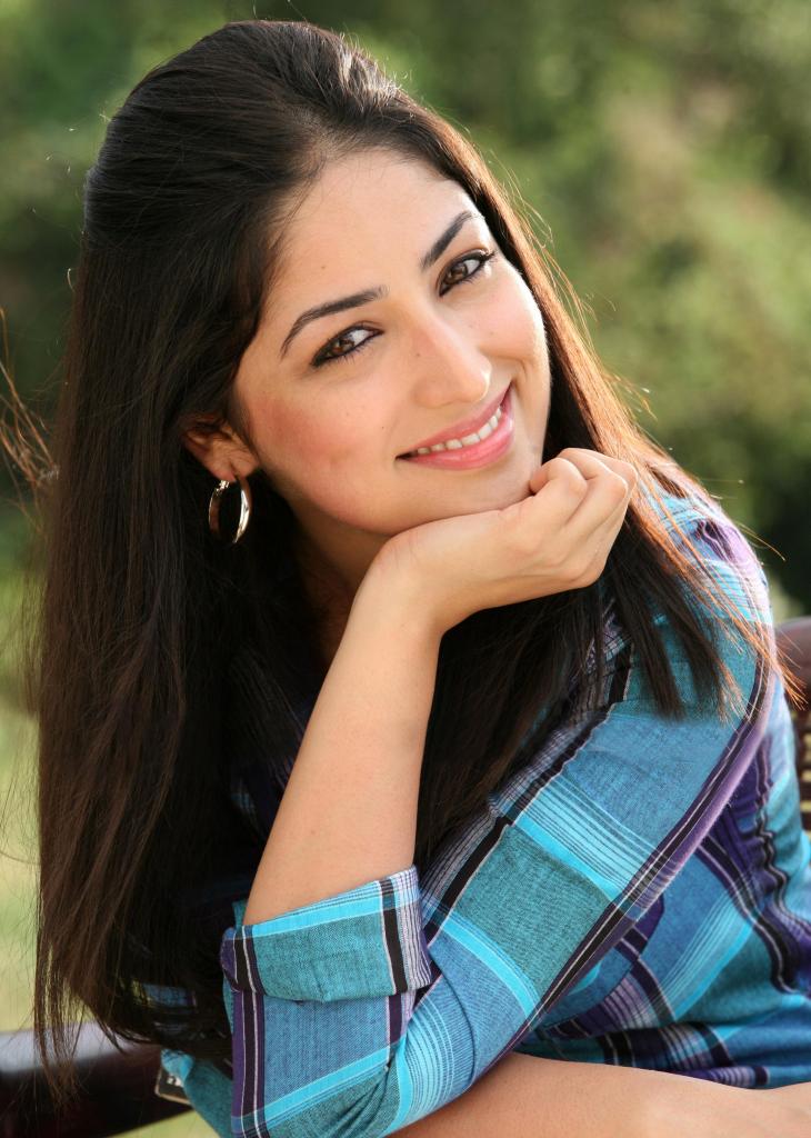 Yami Gautam Beautiful HD Wallpaper