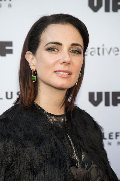 Mia Kirshner Net Worth - Celebrity Sizes