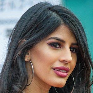 Jasmin Walia - Bio, Facts, Family Famous Birthdays