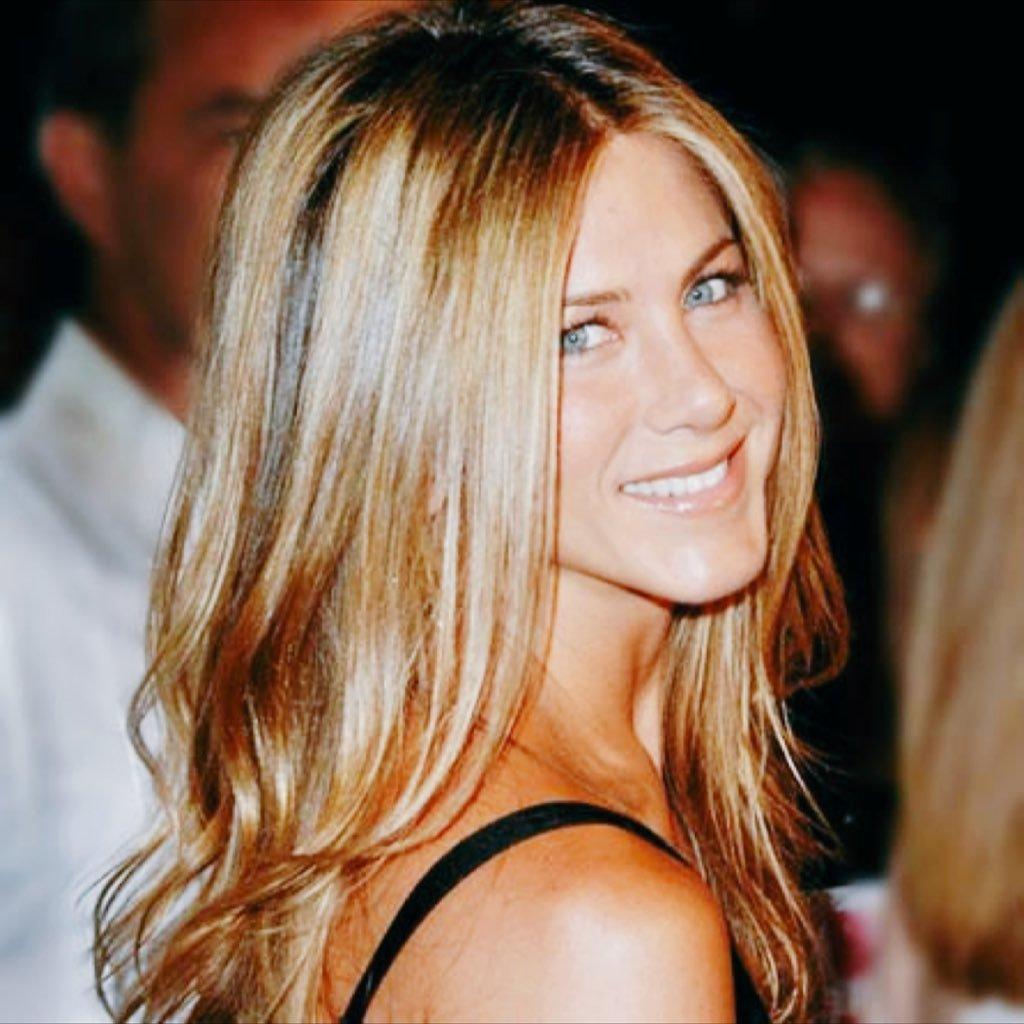 Jennifer Aniston (@JenniferAnWorld) Twitter