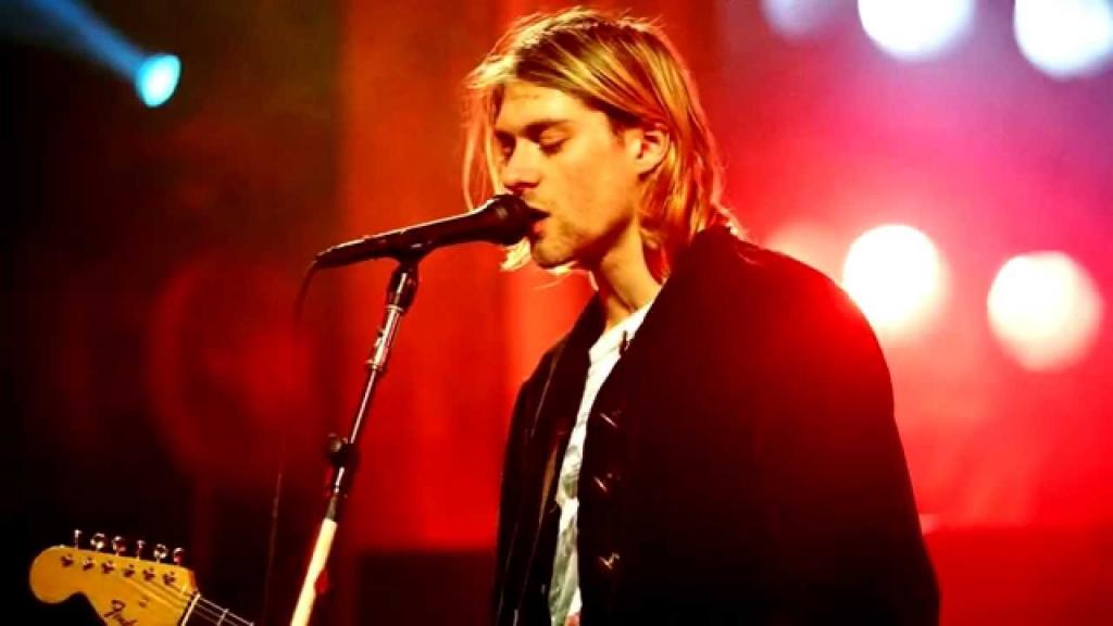Kurt Cobain - And I Love Her [HQ] - YouTube