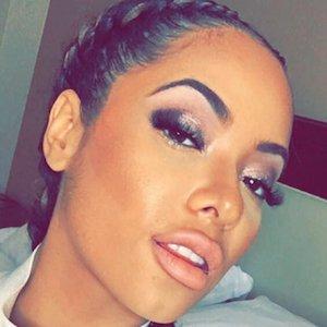 Stephanie Santiago - Bio, Facts, Family Famous Birthdays