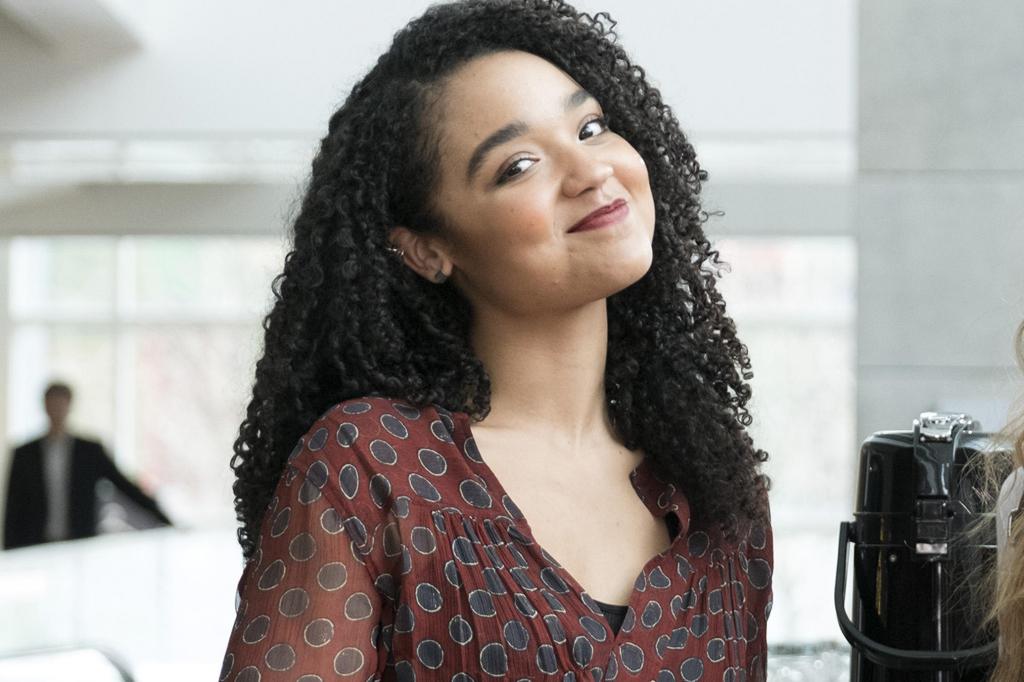 Aisha Dee HD Images, Photos And Wallpapers J-14