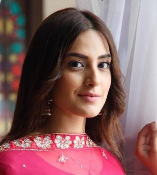 Iqra Aziz HD Wallpapers Pakistani Dramas Online