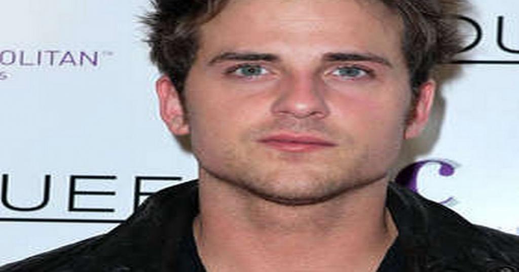 Jared Followill confronted at airport over electronic cigarette - Daily
