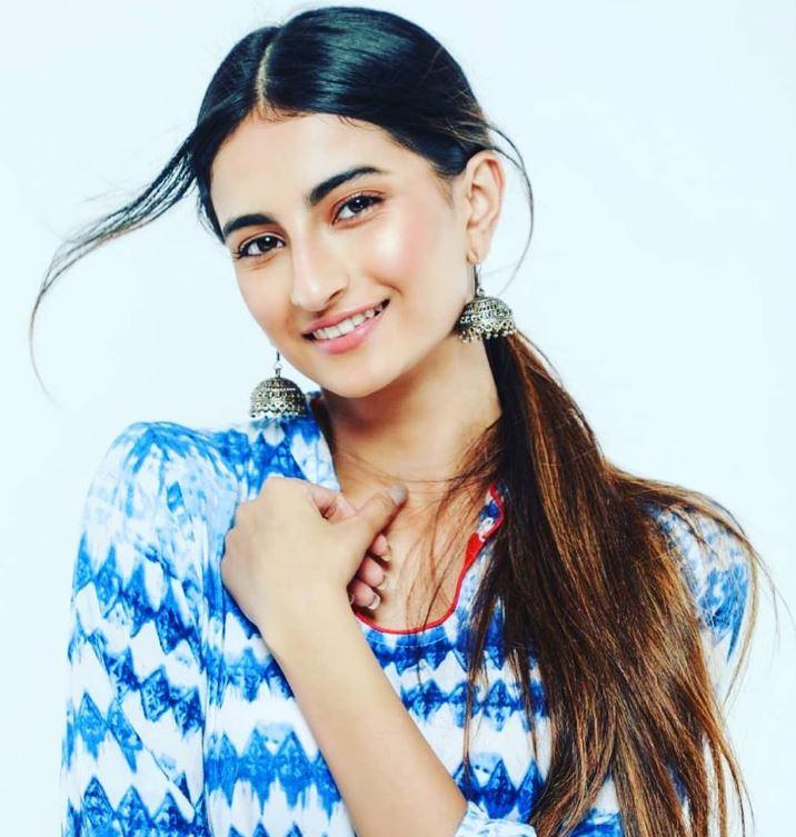 Palak Tiwari Wiki - Age, Boyfriend, Movies, Family, Biography & More