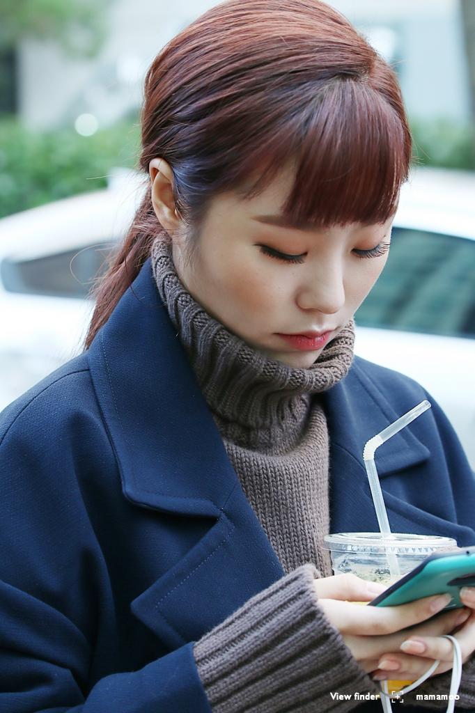 5 Photos Of MAMAMOOs Wheein That Will Make You Buy A Turtleneck