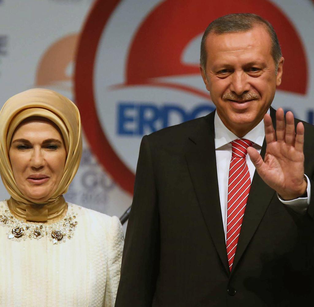 Pinzetten-Fatwa: Trkisches Religionsamt erklrt Augenbrauen-Zupfen