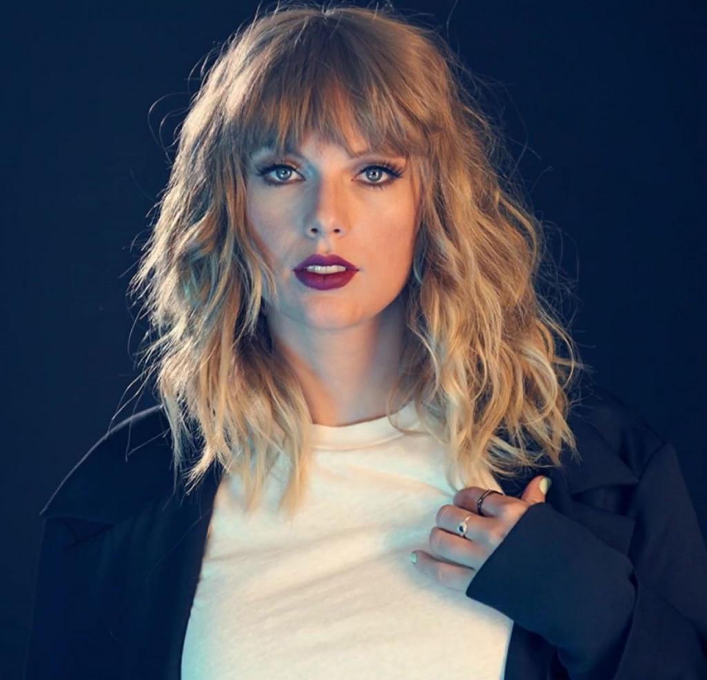 Taylor Swift - Headshot 2017  CelebMafia
