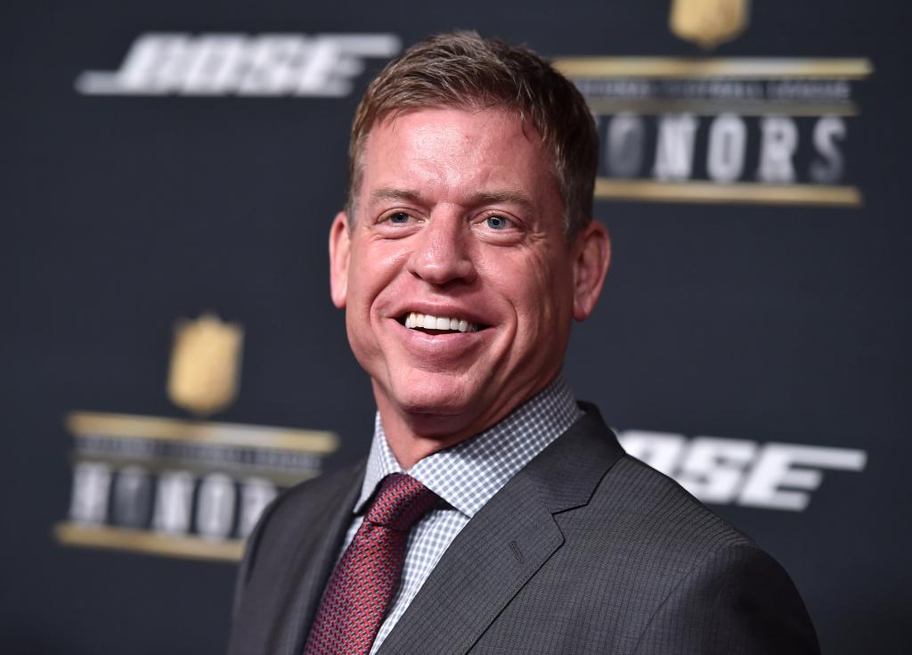 Troy Aikman calls NFL officiating issues 'nauseating'