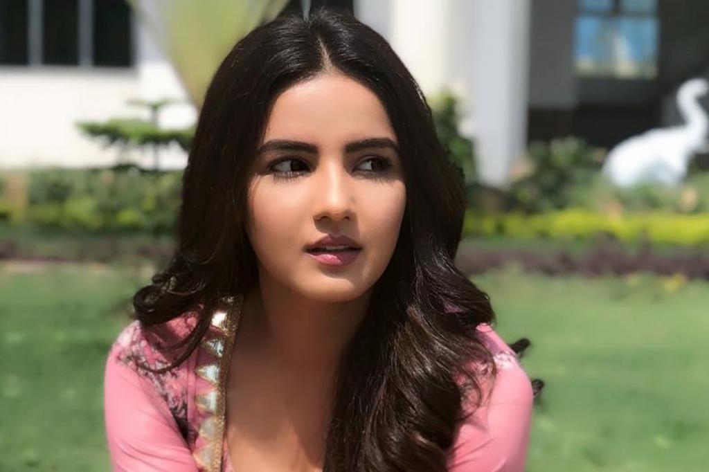 Actress Jasmin Bhasin Best HD Wallpaper 36327 - Baltana