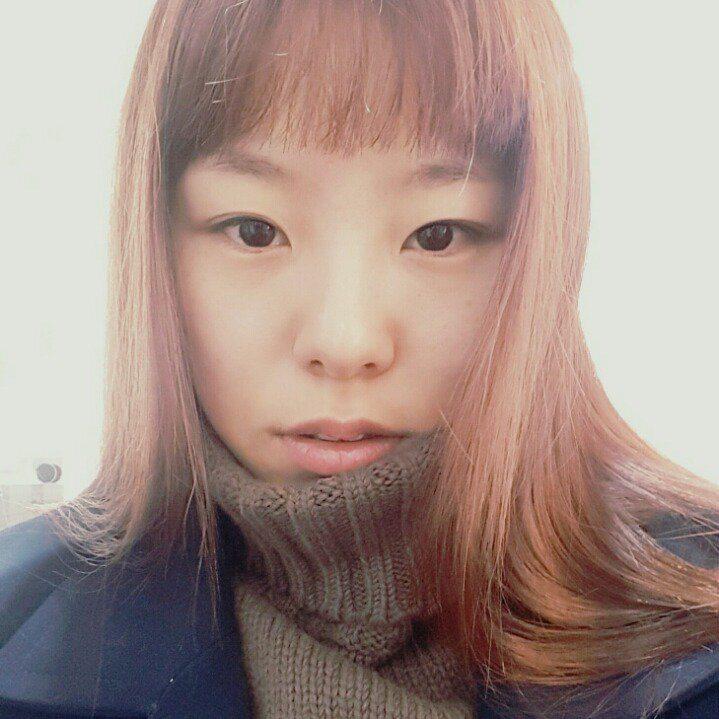 5 Photos Of MAMAMOOs Wheein That Will Make You Buy A Turtleneck