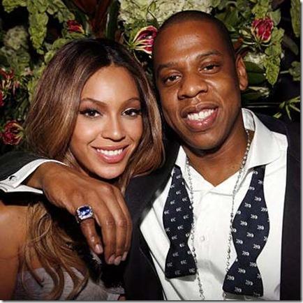 Hot Celebrity Couples in 2010  Amazingg Arts