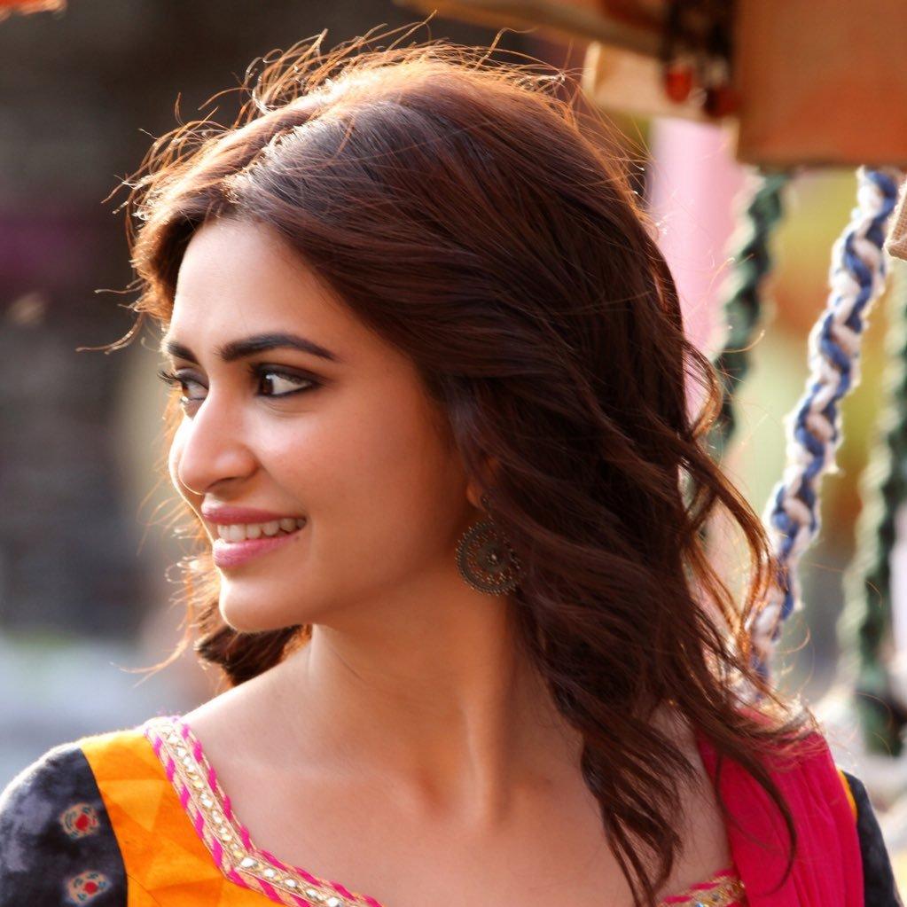 Kriti Kharbanda kritiofficial Twitter