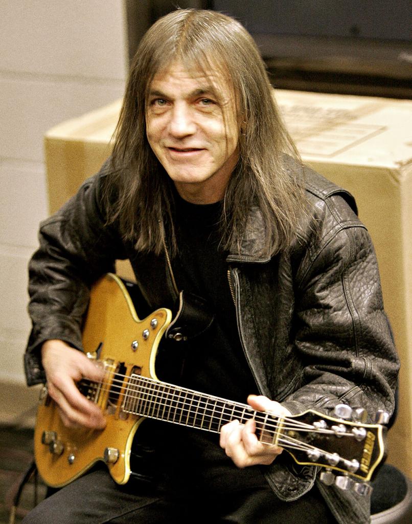 AC/DC's Malcolm Young Looks Frail In Sydney After Confirming CelebNest