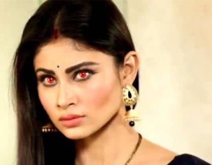 Mouni Roy Height, Weight, Age, Boyfriend, Family, Biography & More