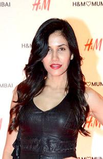 Sonnalli Seygall Wikipedia