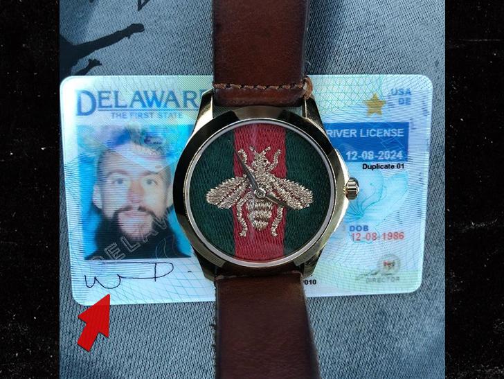 WWEs Enzo Amore Refuses To Remove Penis From His Drivers License